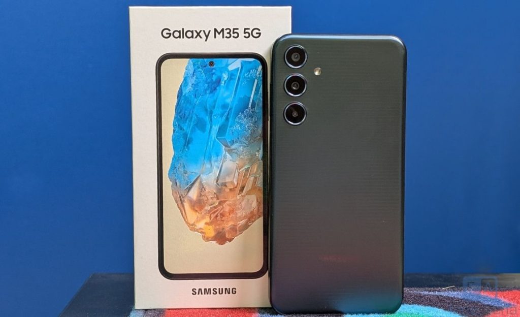 SamsungGalaxy M35 back camera displayed with packaging box